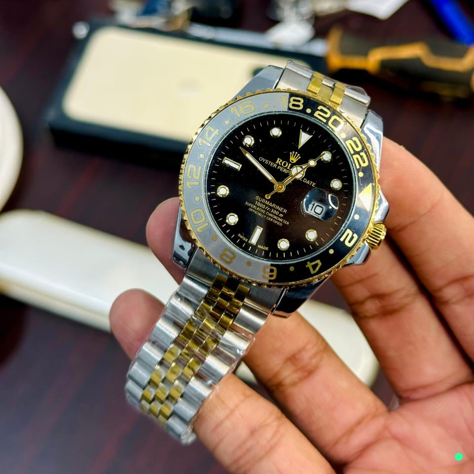 Rolex Watch Elegant Design Luxury Timepiece With Stylish Appearance And Reliable Performance For Everyday Wear - Golden Silver